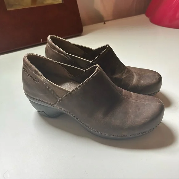 *PATAGONIA Thatcher Leather Hiking Comfort Shoes Patagonia Thatcher Womens Size7.5 Brown Shoes Leather Mules  main image 4